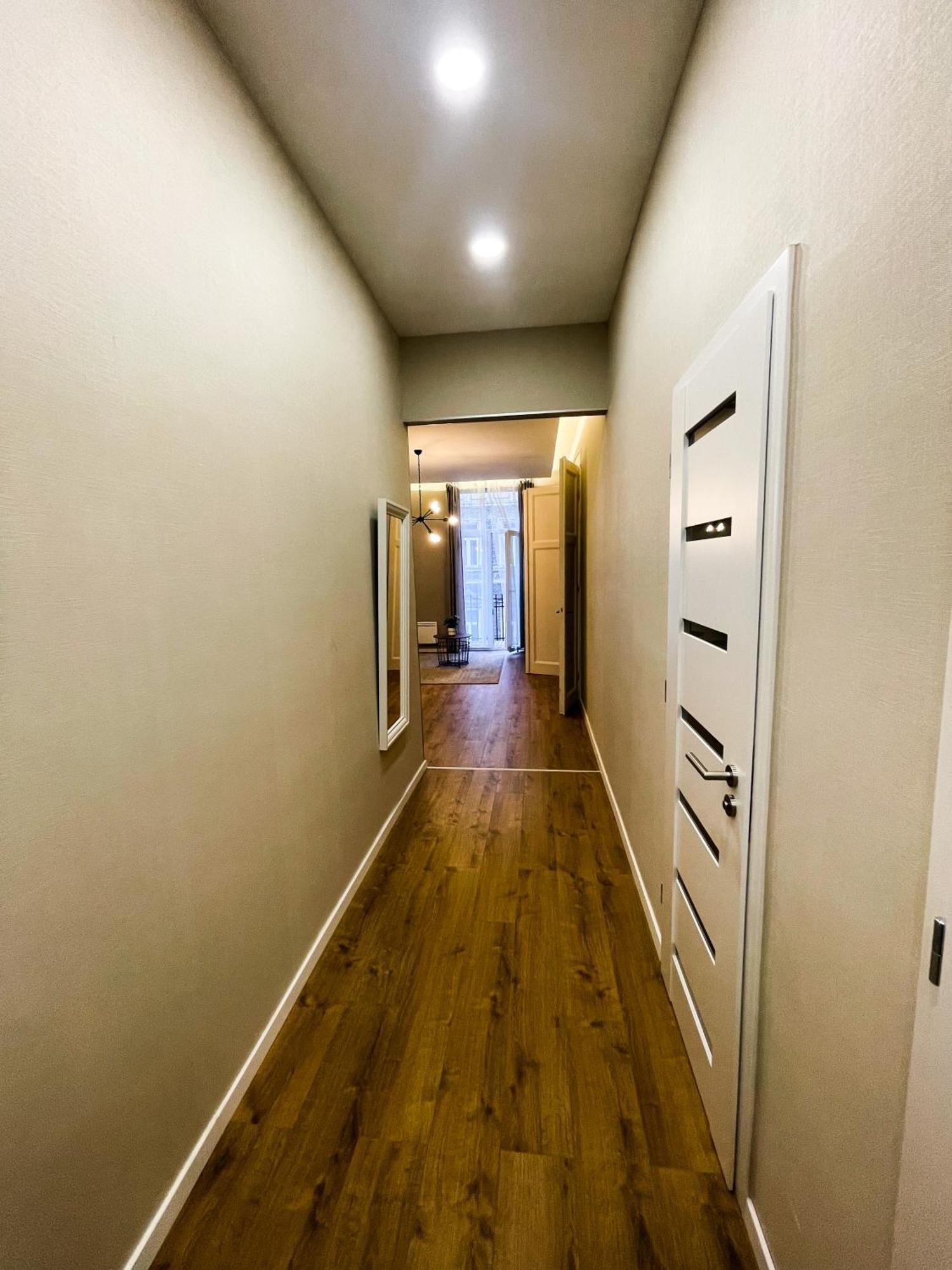 בודפשט City Center 2, Cozy And Modern 2Br In The City Center מראה חיצוני תמונה